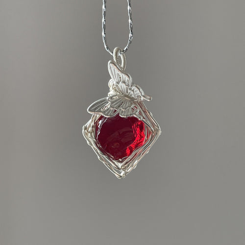 Hand-Wound Crystal Pendant Necklace (Butterfly)