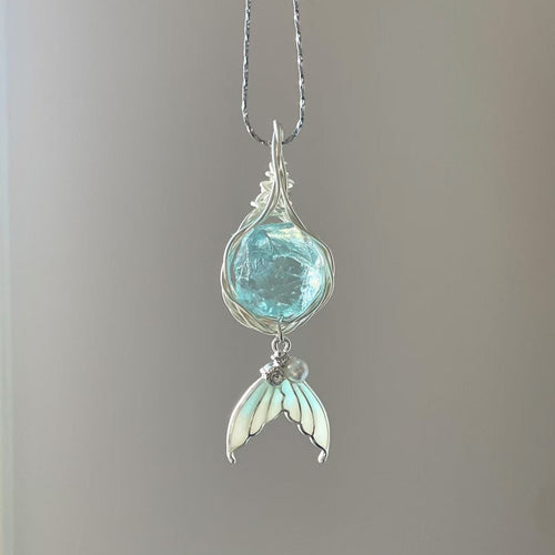 Hand-Wound Crystal Pendant Necklace (Fish)