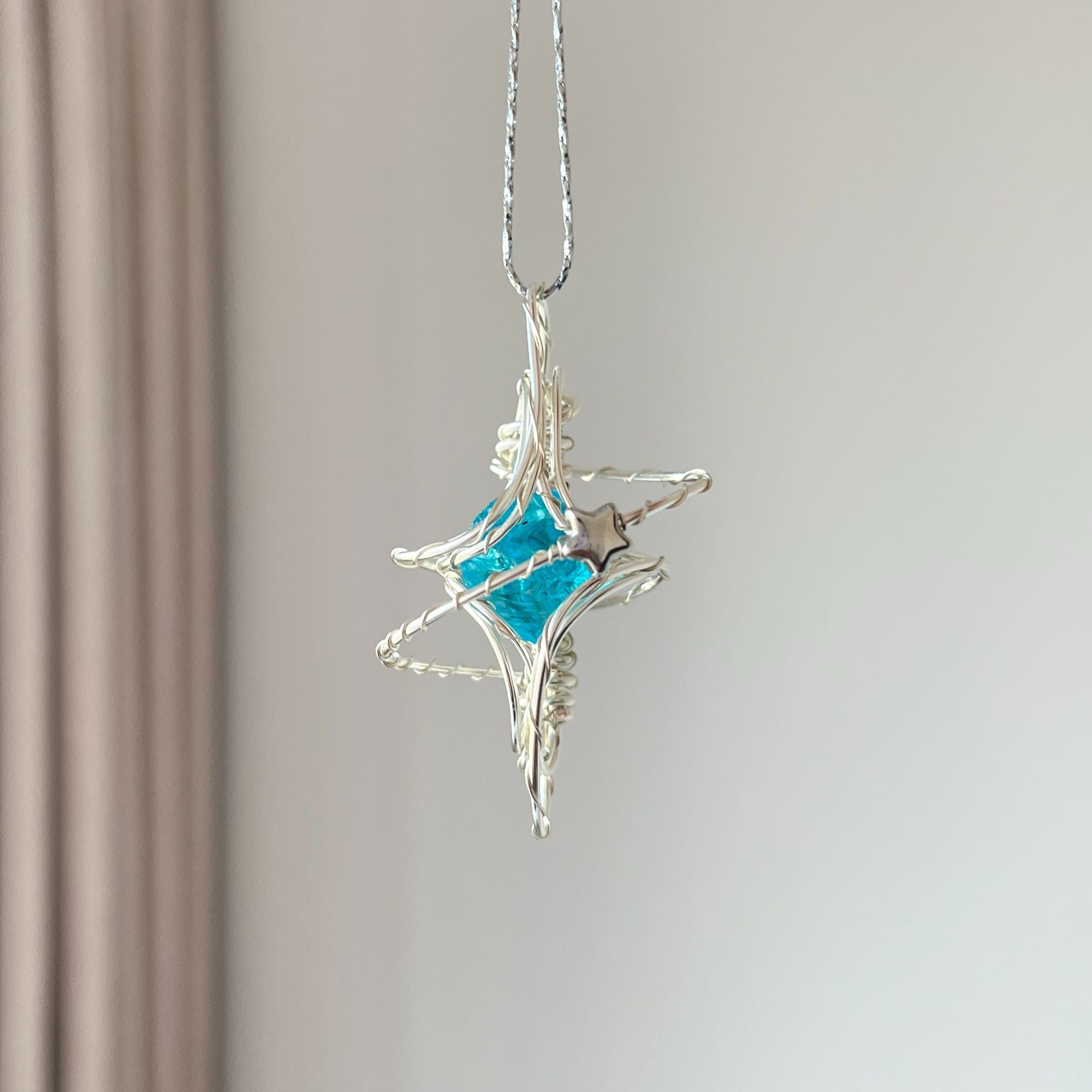 Hand-Wound Crystal Pendant Necklace (Star)